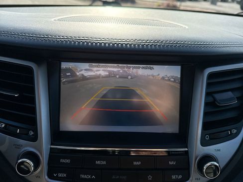 Used 2018 Hyundai Tucson SEL Plus image 18