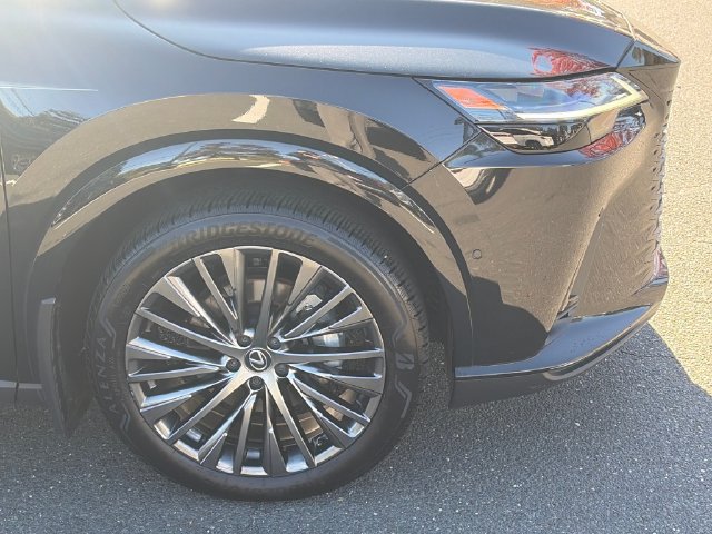 Used 2024 Lexus RX 350 AWD w/ Convenience Package image 10