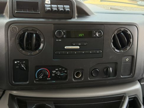 Used 2019 Ford E-350 and Econoline 350 Super Duty w/ Power Windows & Locks Group RWD image 18