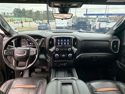 Used 2021 GMC Sierra 1500 AT4 w/ AT4 Value Package image 3