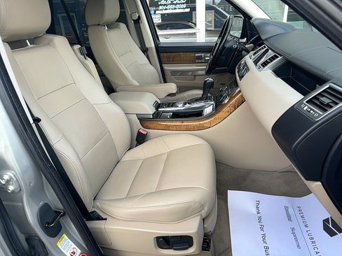 Used 2012 Land Rover Range Rover Sport HSE AWD/4WD image 23