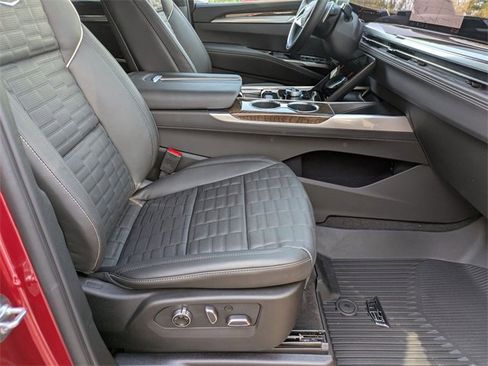 New 2025 Cadillac Escalade Sport Platinum w/ LPO, ONYX Package image 25