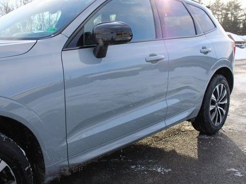 Used 2025 Volvo XC60 B5 Plus image 47