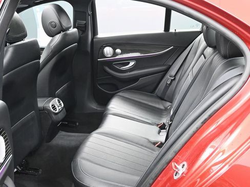 Used 2020 Mercedes-Benz E 350 4MATIC Sedan w/ Premium Package image 35