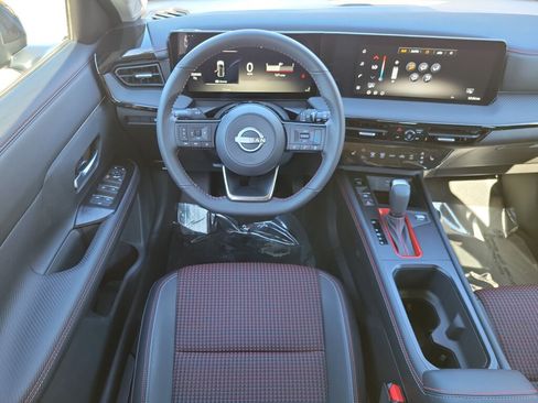 New 2026 Nissan Kicks SR w/ Cold Weather Package FWD image 18