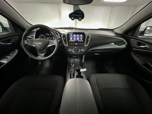 Used 2024 Chevrolet Malibu LT image 19