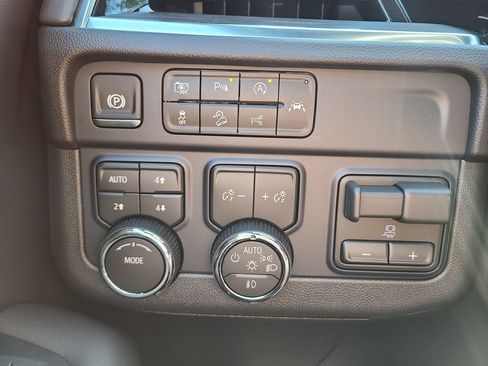 New 2026 Chevrolet Tahoe LT w/ Comfort Package AWD/4WD image 30