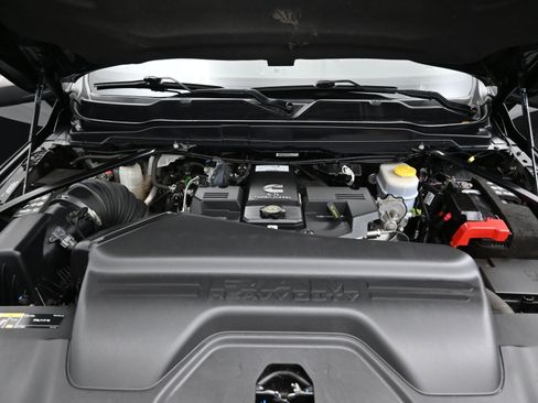 Used 2023 RAM 2500 Big Horn w/ Level B Equipment Group image 7