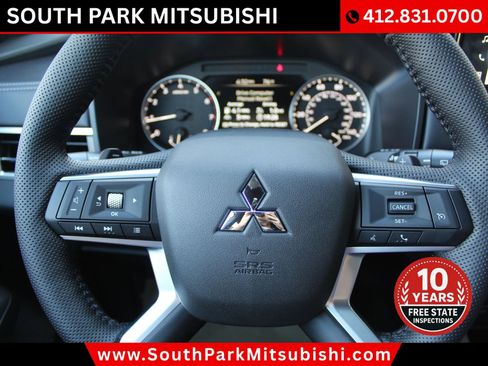 New 2026 Mitsubishi Outlander LE AWD/4WD image 17