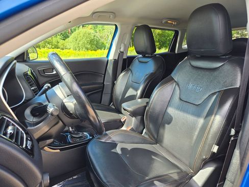 Used 2020 Jeep Compass Limited AWD/4WD image 13