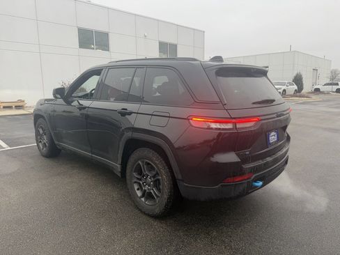 Used 2024 Jeep Grand Cherokee Trailhawk w/ Luxury Tech Group III image 4