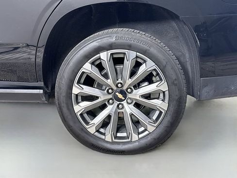 Used 2025 Chevrolet Tahoe High Country AWD/4WD image 36