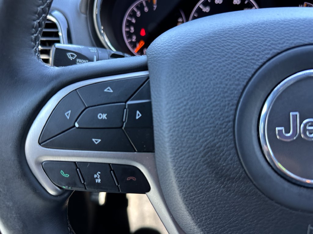 Used 2019 Jeep Grand Cherokee Overland AWD/4WD image 23
