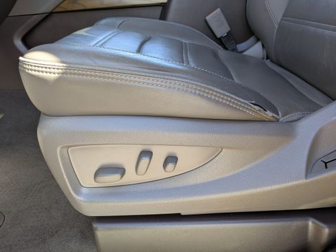 Used 2020 GMC Yukon XL Denali w/ Open Road Package image 25