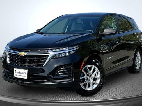 Used 2022 Chevrolet Equinox LS image 1