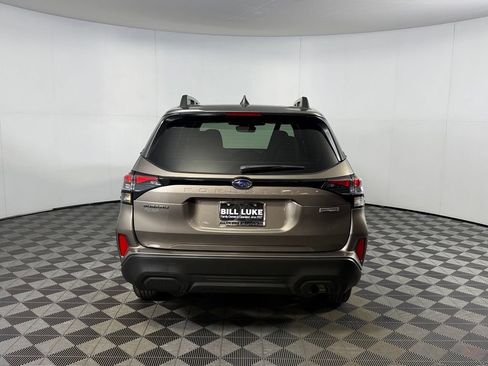Used 2025 Subaru Forester Premium AWD/4WD image 15