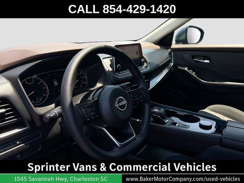Used 2023 Nissan Rogue SV AWD/4WD image 9