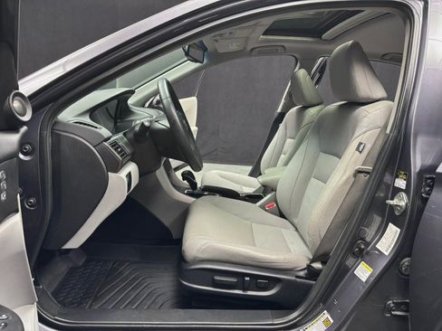 Used 2013 Honda Accord EX V6 Sedan image 26