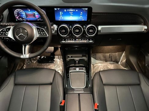 Used 2026 Mercedes-Benz GLB 250 image 15