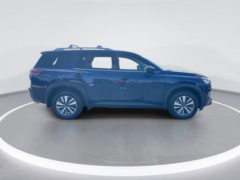 Certified 2023 Nissan Pathfinder SL AWD/4WD image 5