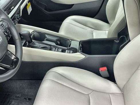 New 2025 Honda Accord EX-L image 17