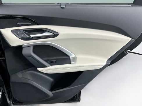 Used 2025 Audi Q5 Premium Plus w/ Premium Plus image 27