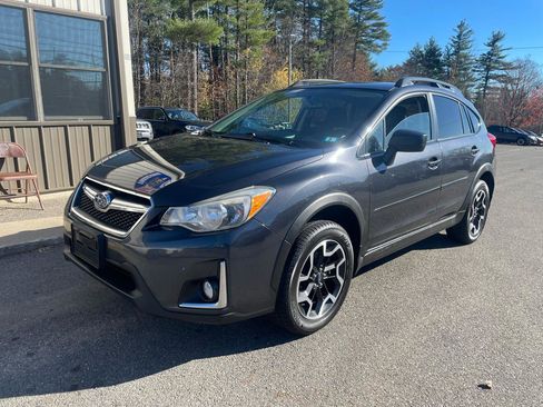 Used 2017 Subaru Crosstrek 2.0i AWD/4WD image 1