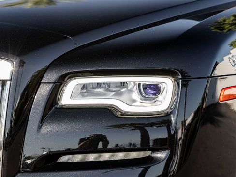 Certified 2018 Rolls-Royce Dawn RWD image 22