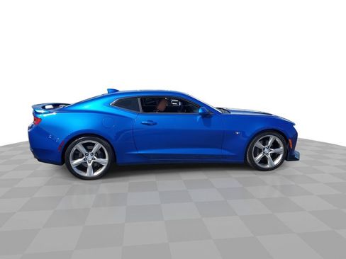Used 2017 Chevrolet Camaro SS RWD image 9