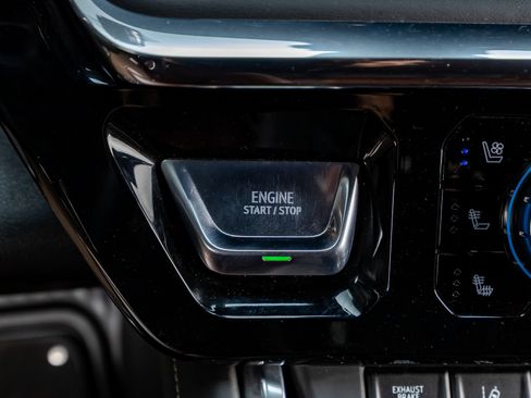 Used 2024 GMC Sierra 3500 Denali Ultimate image 22