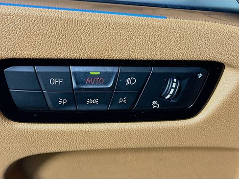 Used 2023 BMW i4 eDrive35 w/ Premium Package image 17