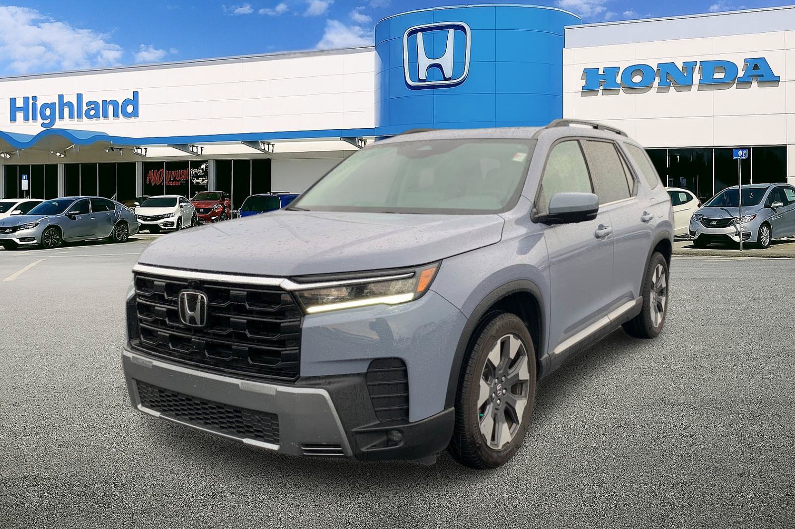 Used 2026 Honda Pilot Elite image 1