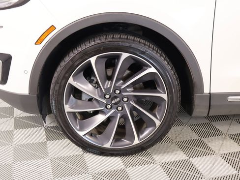 Used 2019 Lincoln Nautilus Reserve w/ Ultimate Package image 18