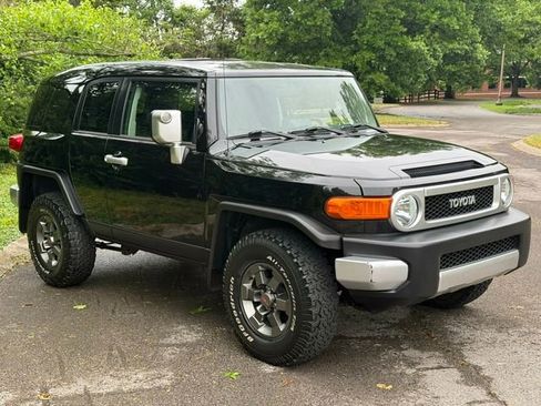 Used 2007 Toyota FJ Cruiser 4WD image 9