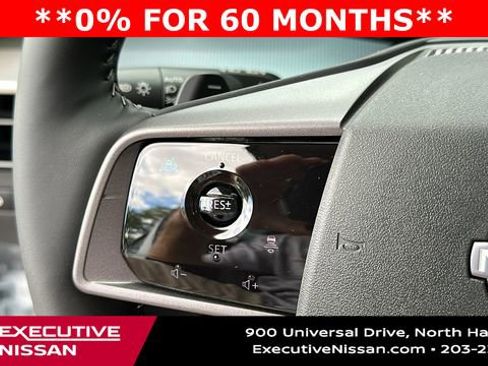 New 2025 Nissan Murano SL image 14