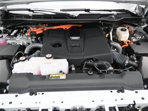 Used 2025 Toyota Tundra Limited image 17