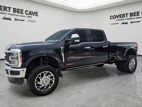 Used 2023 Ford F350 King Ranch w/ Chrome Package image 4