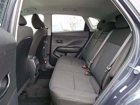 Used 2025 Hyundai Kona SEL image 10