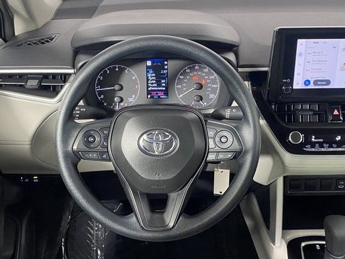 Certified 2025 Toyota Corolla Cross L image 18