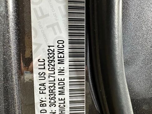 Used 2020 RAM 3500 Laramie image 15