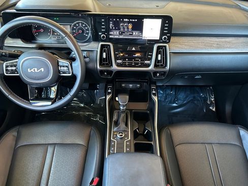 Used 2022 Kia Sorento S AWD/4WD image 14