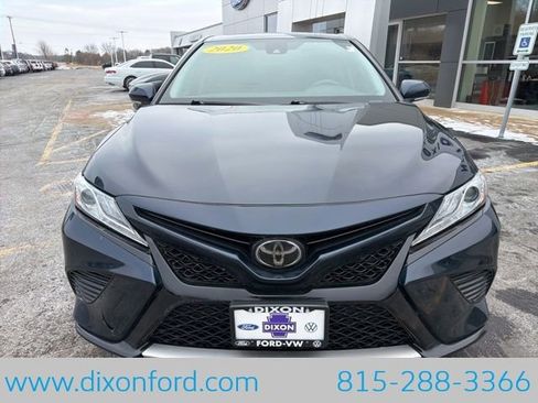 Used 2020 Toyota Camry XSE image 2