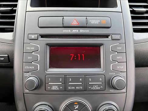 Used 2013 Kia Soul FWD image 35