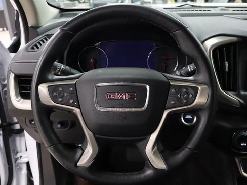 Used 2024 GMC Terrain Denali w/ Denali Premium Package AWD/4WD image 15