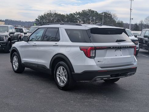 New 2026 Ford Explorer Active w/ Active Comfort Package image 4