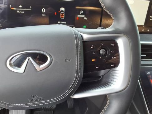 Used 2025 INFINITI QX80 Sensory AWD/4WD image 10
