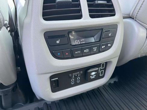 Used 2019 Honda Pilot Elite image 32