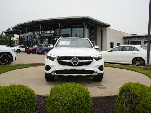 New 2026 Mercedes-Benz GLC 300 4MATIC image 2