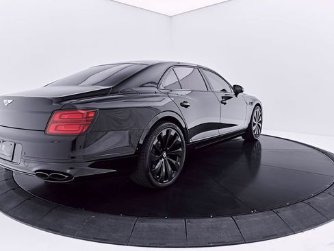 Used 2023 Bentley Flying Spur S V8 AWD/4WD image 13