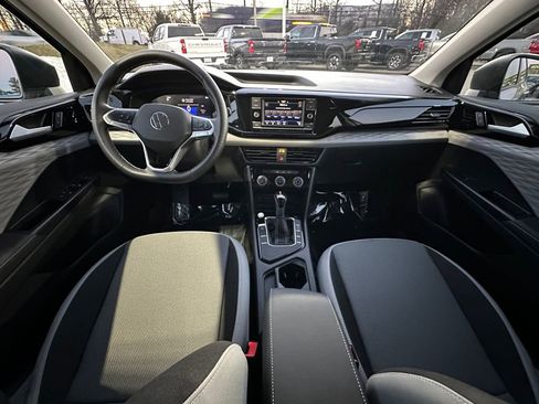 Used 2024 Volkswagen Taos S image 20